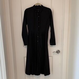 Banana Republic Elegant Black Pleated Dress
